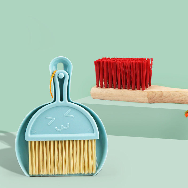 Wooden Cleaning Tools Set