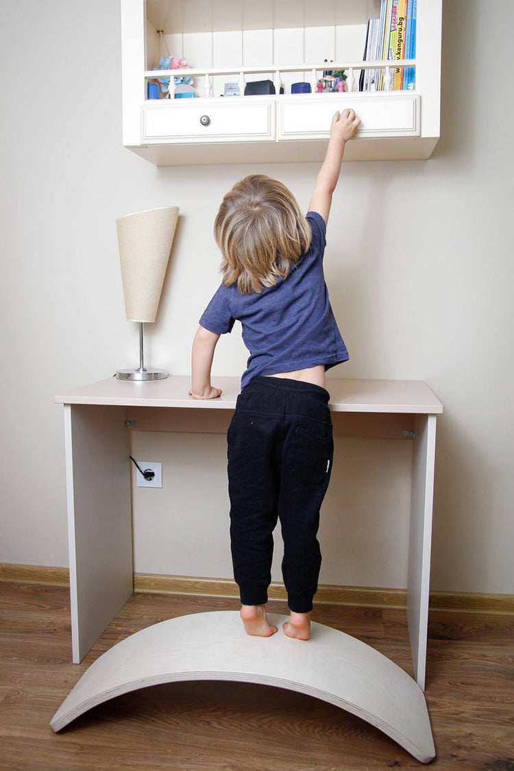Curvy Multifunctional Wooden Wobble Balance Board – Sensory Training & Coordination Toy