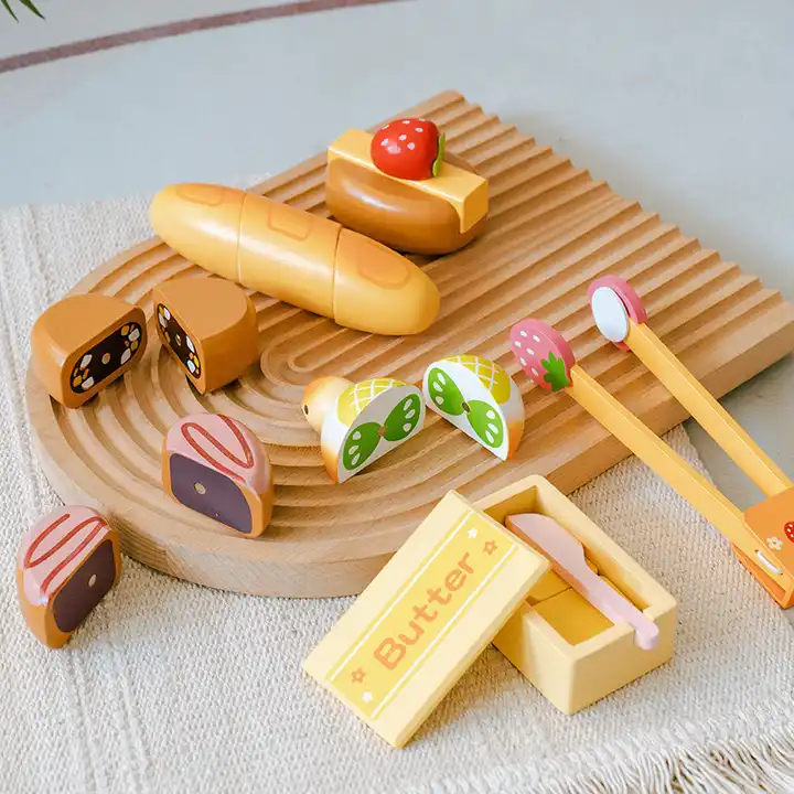 Wooden Magnetic Cutting Toast Set Toy